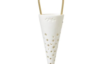 Decorațiune suspendată din ceramică Kähler Design Cone, înălțime 14,5 cm, alb