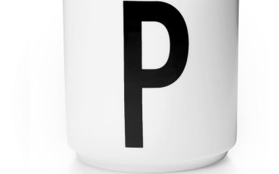 Cană din porțelan Design Letters Personal P, alb