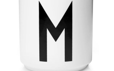 Cană din porțelan Design Letters Personal M, alb