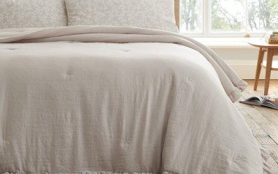 Cuvertură bej pentru pat dublu 220×230 cm Soft Washed Frill – Bianca