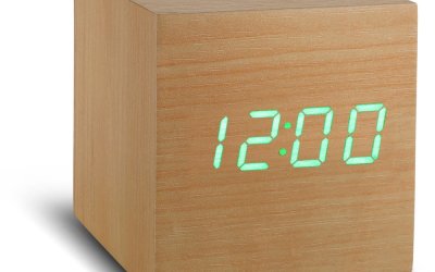 Ceas deșteptător cu LED Gingko Cube Click Clock, maro – verde