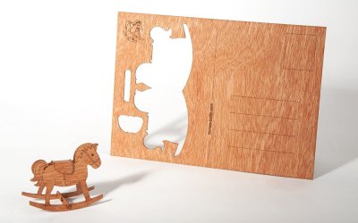 Carte poștală din lemn Formes Berlin Koník, 14,8 x 10,5 cm