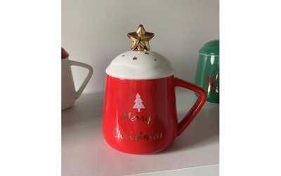 Cană de Crăciun din porțelan Villa d’Este Merry Christmas, 370 ml, roșu-alb