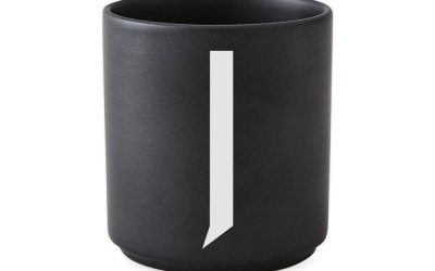 Cană din porțelan Design Letters Alphabet J, 250 ml, negru