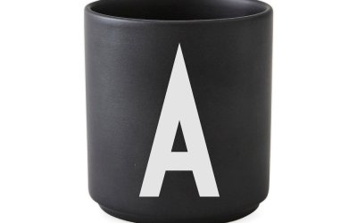Cană din porțelan Design Letters Alphabet A, 250 ml, negru