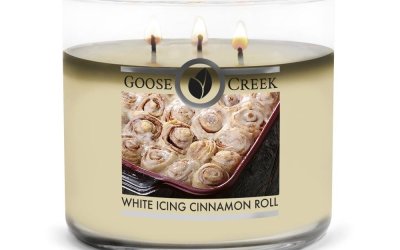 Lumânare parfumată Goose Creek White Icing CInnamon Roll, timp de ardere 35 h