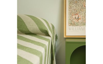 Cuvertură verde/bej pentru pat dublu 240×240 cm Green Lines – Really Nice Things